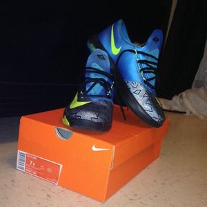 | ON HOLD | KD VI (GS) Away 2