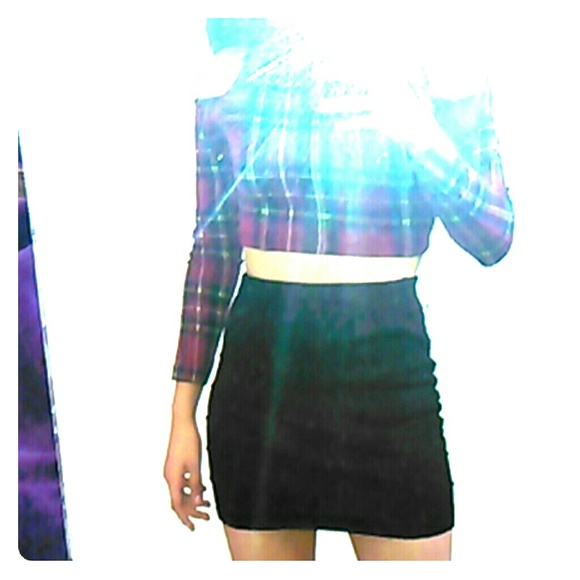 Black bodycon mini skirt