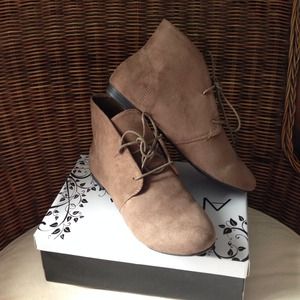 Taupe faux suede booties. Size 9 NIB