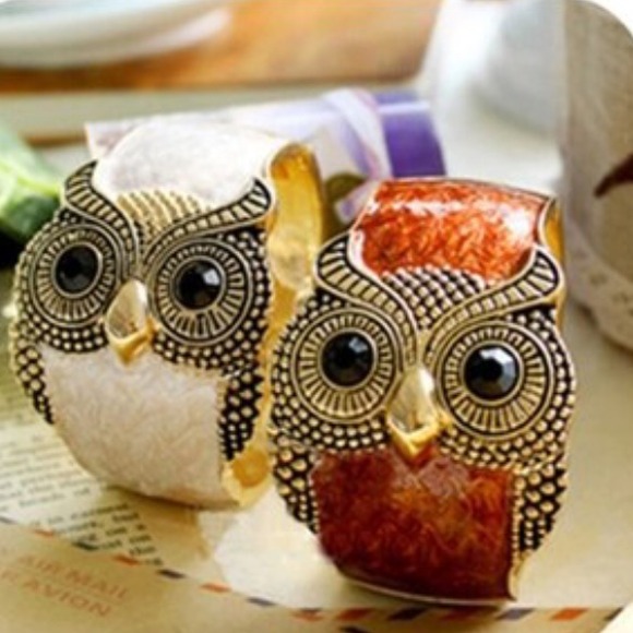Lovely vintage looking owl bangles - Picture 2 of 4
