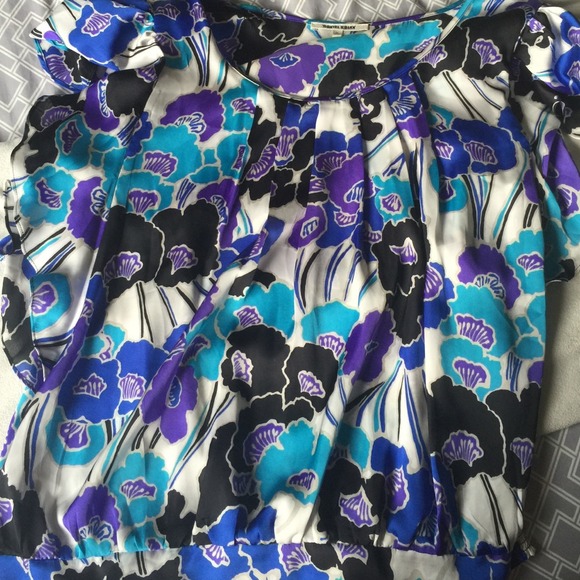 💋Blouse - Picture 1 of 1