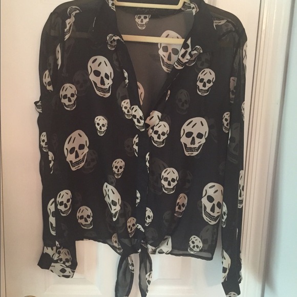 Vintage Havana skull blouse