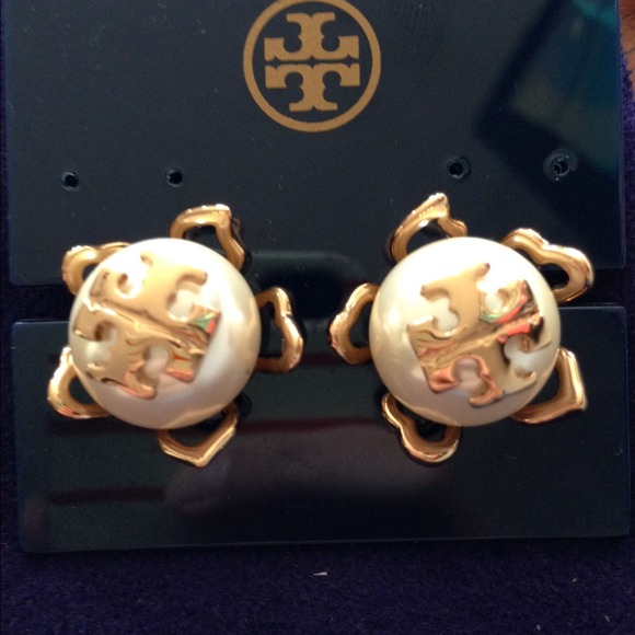 Tory Burch
White Emma Faux Pearl Clip Earrings