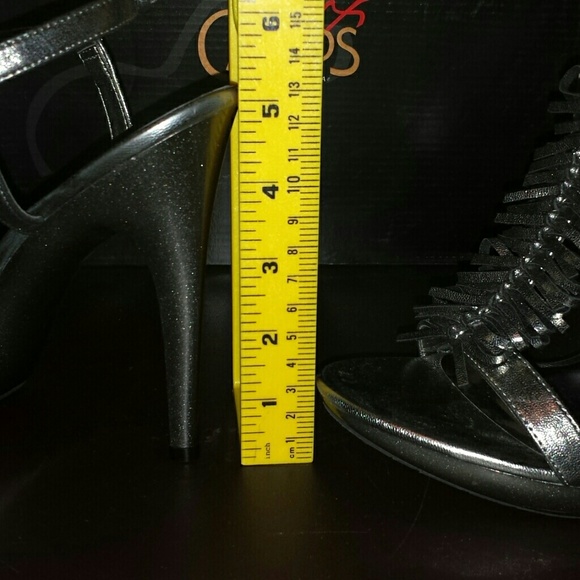 Carlos heels - Picture 2 of 4