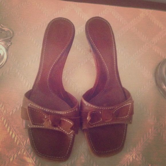 Bally Kitten heels