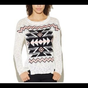 On hold @dianey1234.New ✨Aztec Pullover Sweater