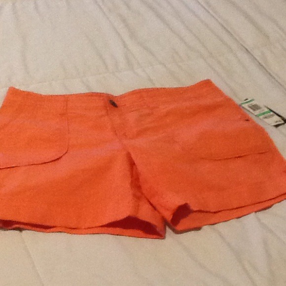 Short pant.