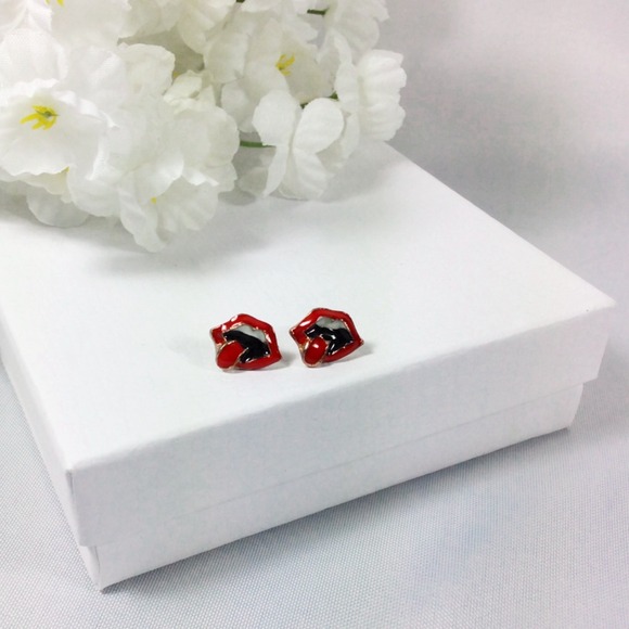 💥SALE💥Lips Rock N' Roll Stud Earrings - Picture 2 of 4