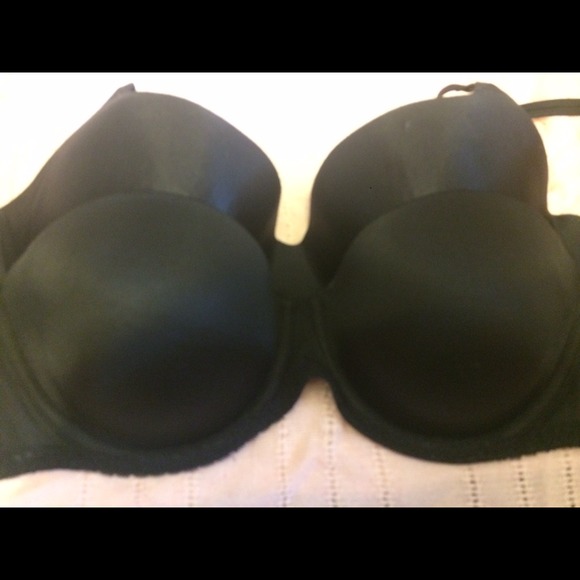 VS bra bundle. 2 black, one strap, one strapless. - Picture 2 of 3