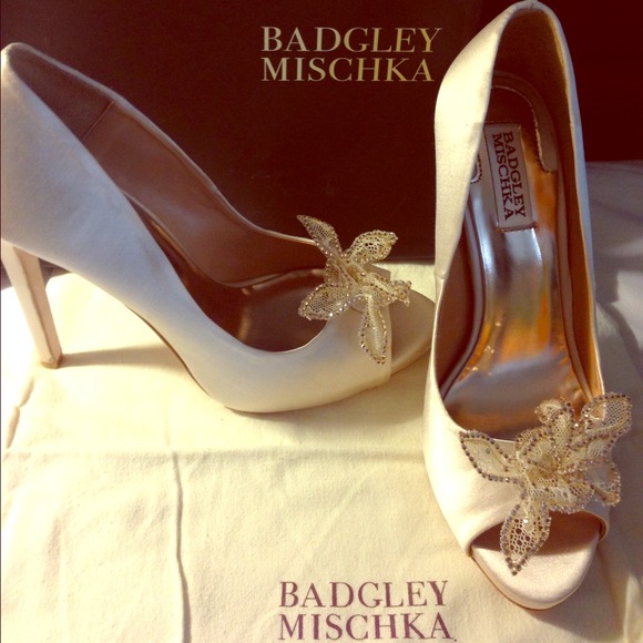 New! Badgley Mischka Heels!