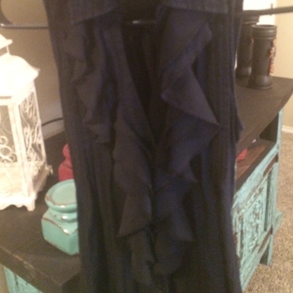 Ruffled Top - Picture 3 of 4