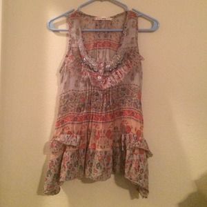 Chelsea and Violet gorgeous top