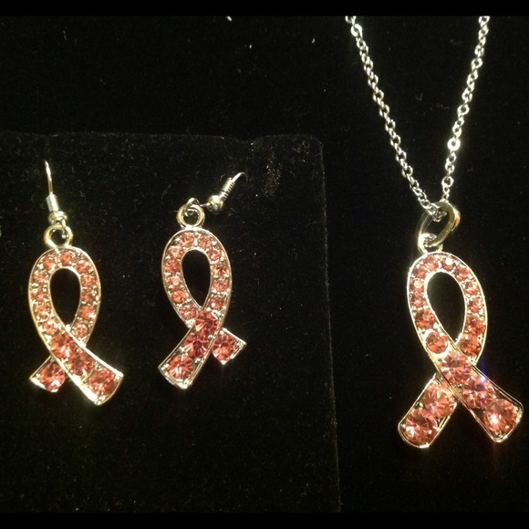 Jewelry - Necklace set