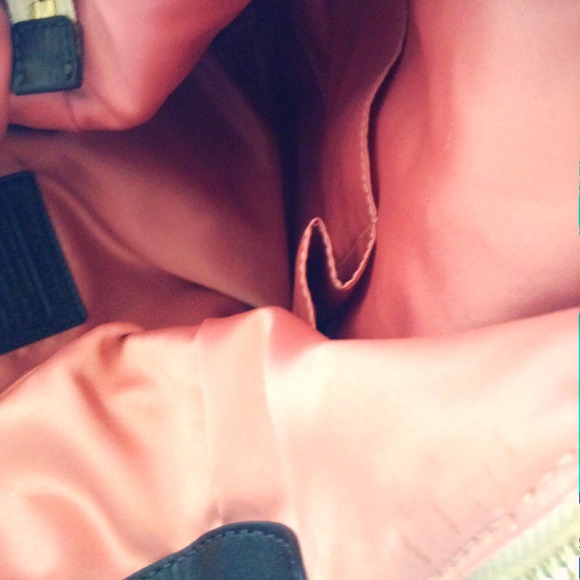 Additional pictures of the Kirsten Coach Bag - Picture 3 of 3