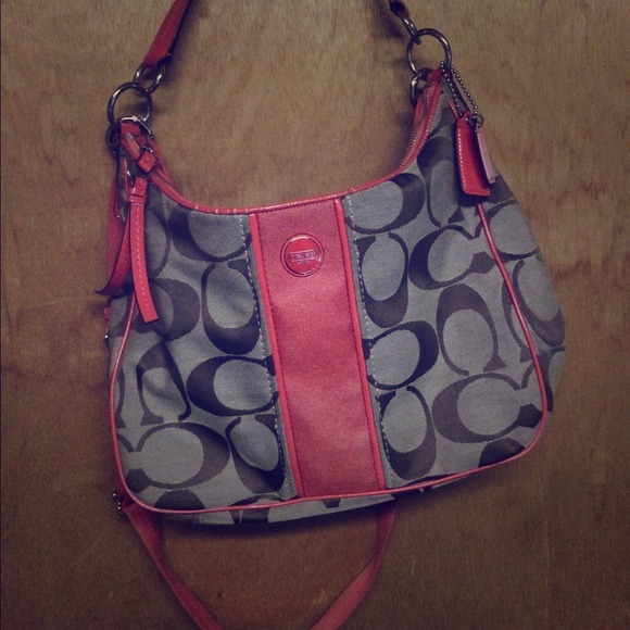 Coral and tan coach bag - Picture 1 of 3
