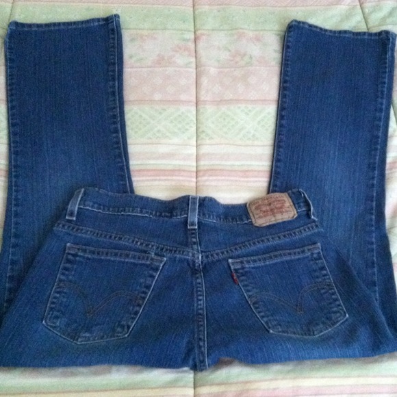 💙Levi's 515 Nouveau Boot Cut Denim - Picture 3 of 4