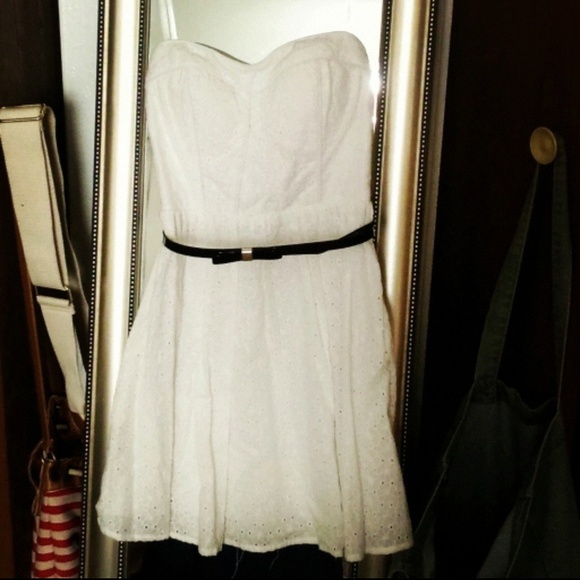 Strapless dress