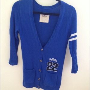Hollister sweater