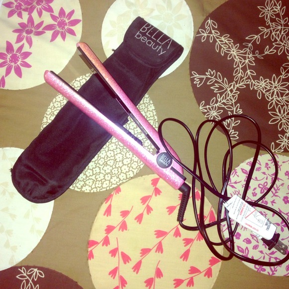 Bella beauty flat iron