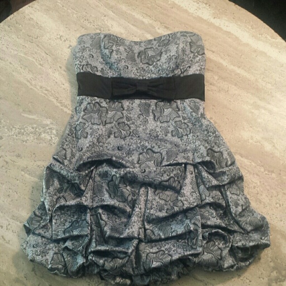 Super cute cupcake dress!