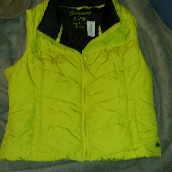 🎉 SOLD🎉 Woman Aeropostale ski vest