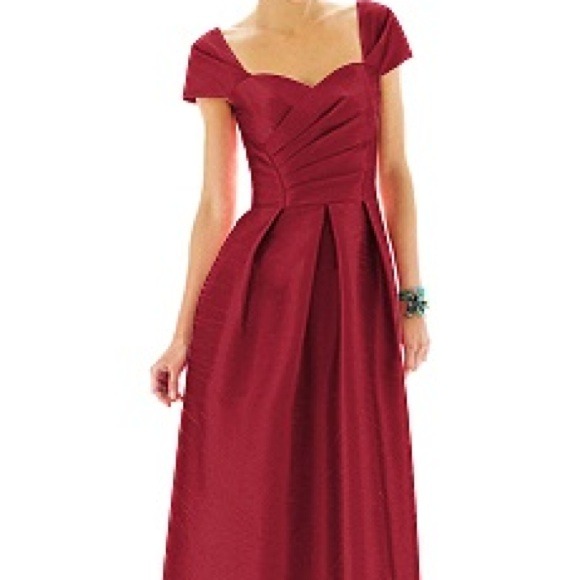 Beautiful Alfred Sung dress (only worn once)