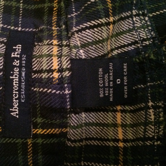 A skirt - Picture 3 of 3