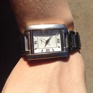 Stainless steel Roman numeral statement watch