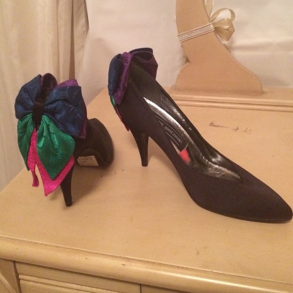 Vintage Stuart Weitzman Pumps
