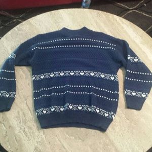 High neck navy blue patterned knit sweater!