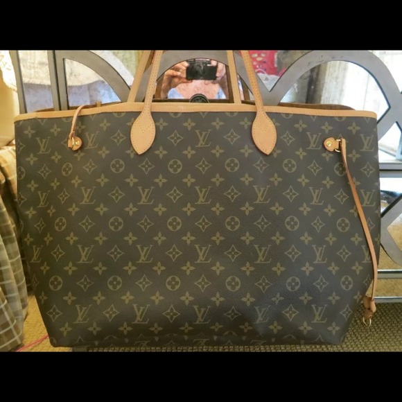 Louis Vuitton Neverfull mm