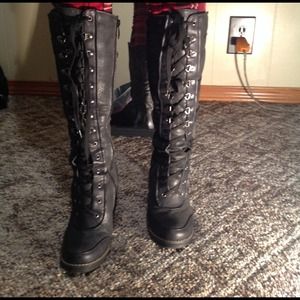 Lace up boots size 7
