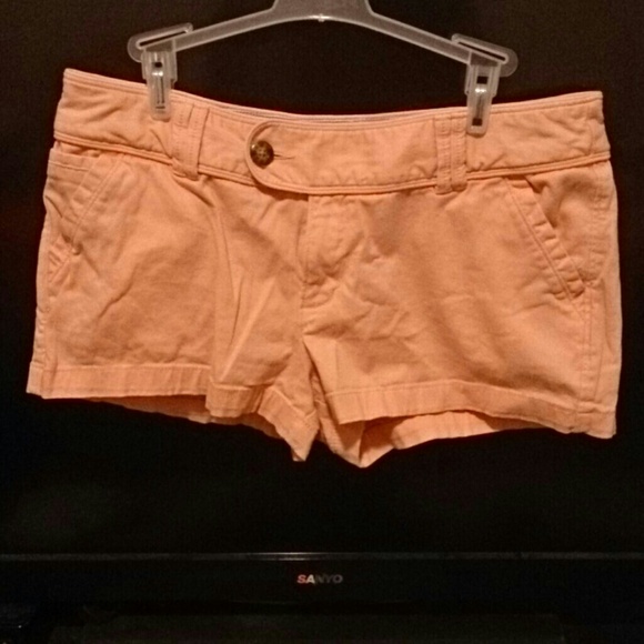 Coral colored shorts - Picture 1 of 3