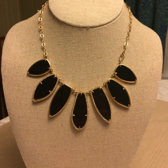 Stella & Dot Allegra necklace