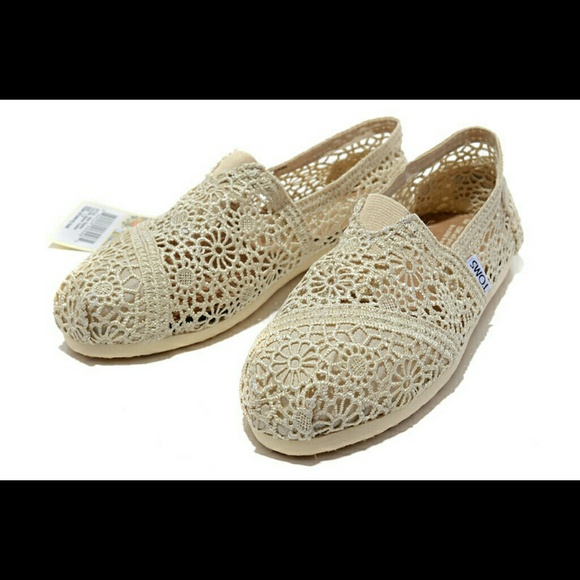 Crochet Toms