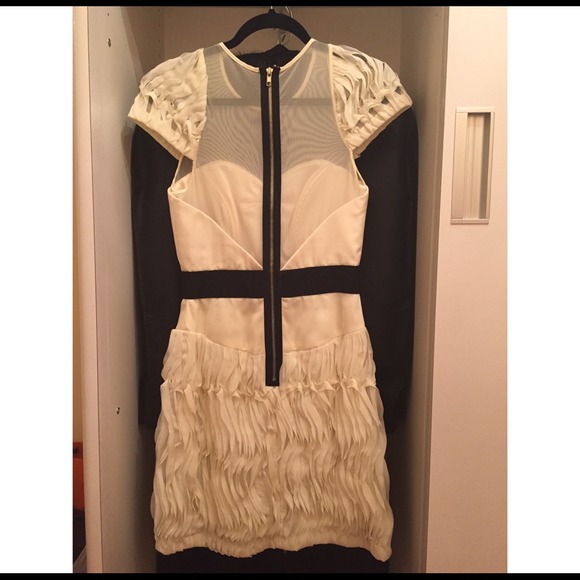 MILLY FEUILLE COUTURE EMBROIDERY CAP SLEEVE DRESS - Picture 4 of 4