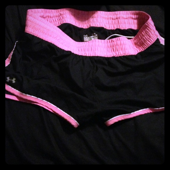 Under Armour UA running pink shorts fitted XL