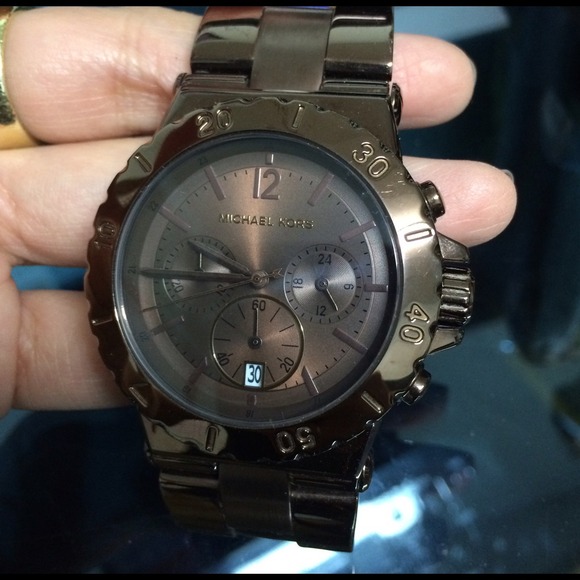 Michael Kors brown watch - Picture 2 of 4