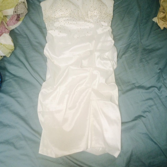 Strapless dress