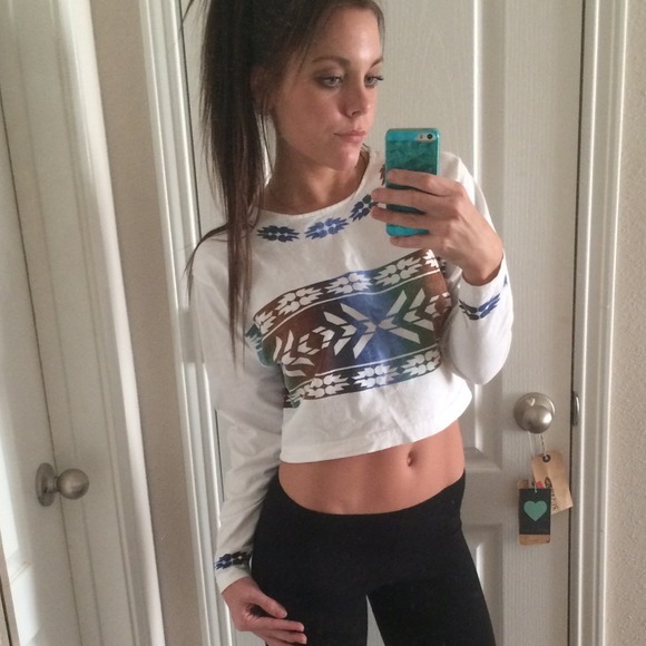 Tribal crop top - Picture 2 of 5