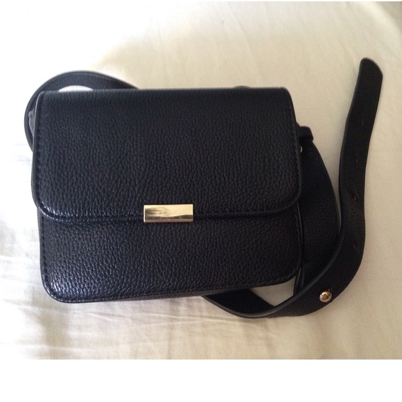 Forever 21 Clutches & Wallets - Fannypack