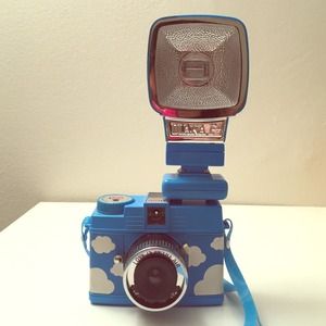 Diana Mini Ltd. Edition Love is in the Air Camera