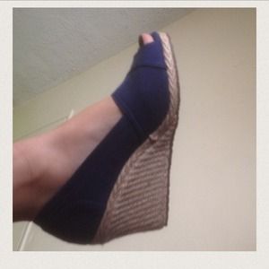 🔴New Shoes/Bundle(TRADING)🔴