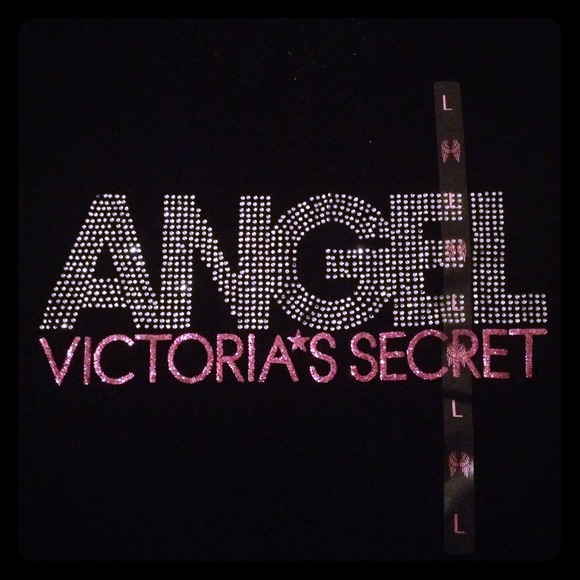 ❌❌Sold❌❌Victoria's Secret angel tee