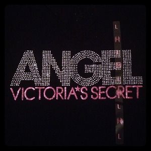 ❌❌Sold❌❌Victoria's Secret angel tee