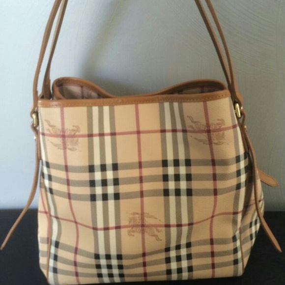 Burberry Tote - Picture 2 of 4