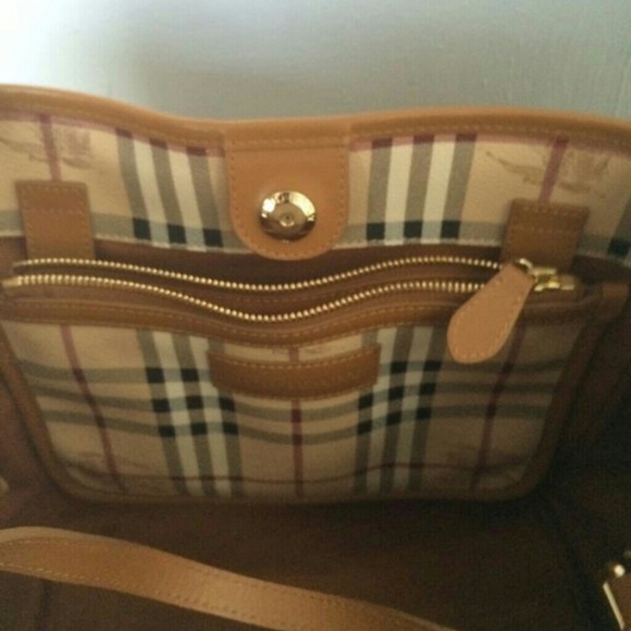 Burberry Tote - Picture 4 of 4