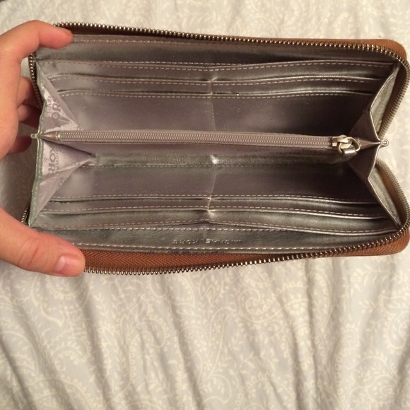 Michael lots wallet - Picture 3 of 4