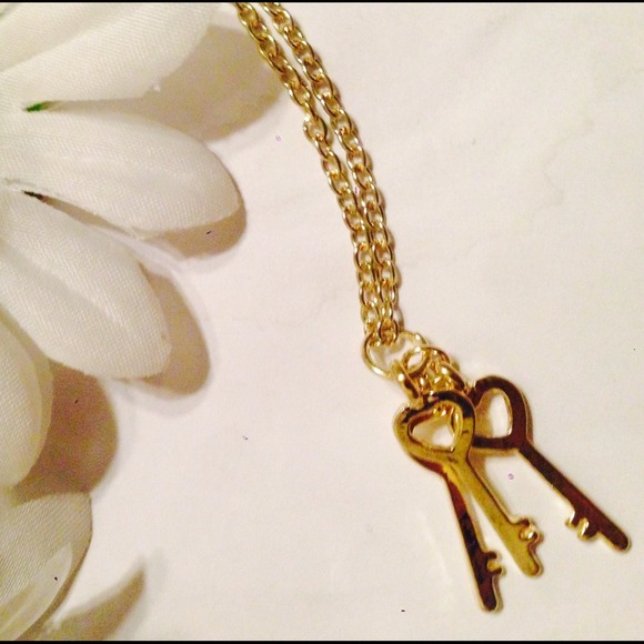 The three keys to life necklace
