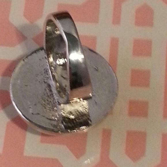 Statement Ring - Picture 3 of 4